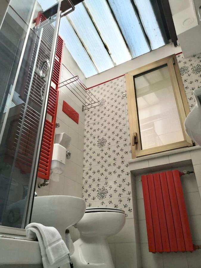Appartamento 8- Tourist House Bologna - Light House - Self Check-In Esterno foto