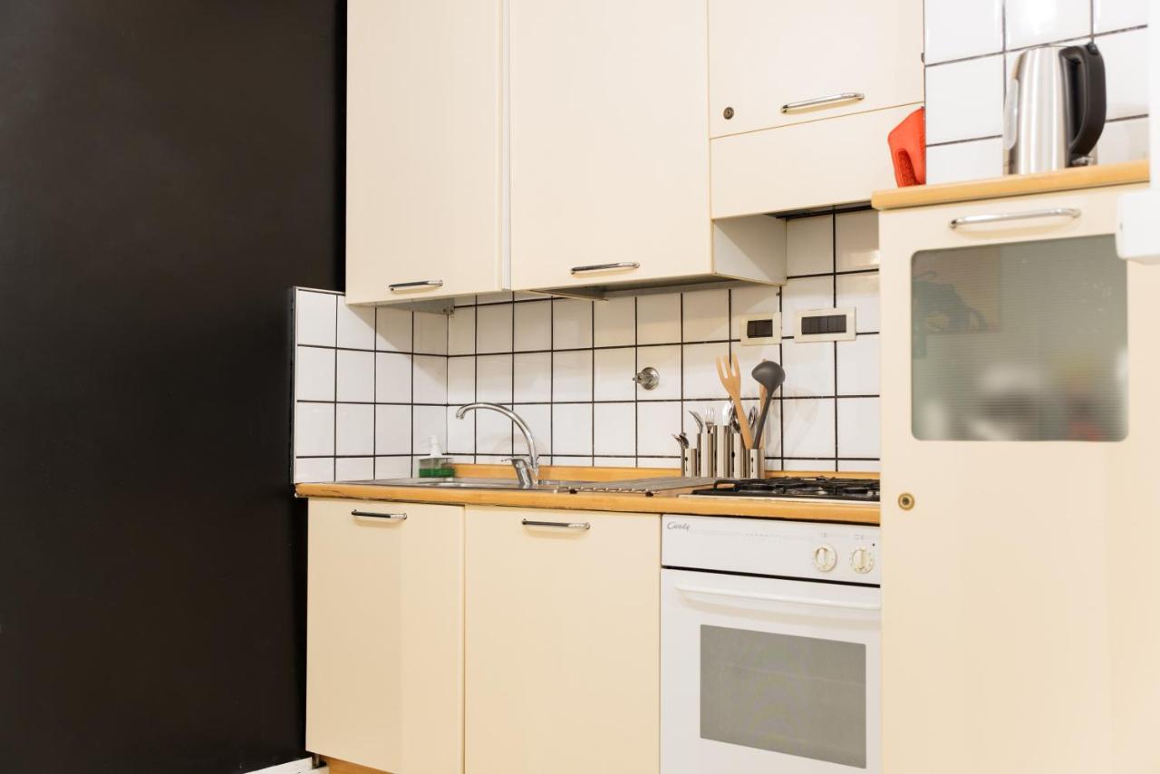 Appartamento 8- Tourist House Bologna - Light House - Self Check-In Esterno foto