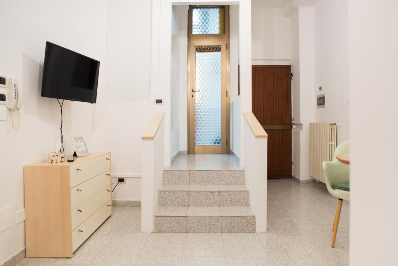 Appartamento 8- Tourist House Bologna - Light House - Self Check-In Esterno foto