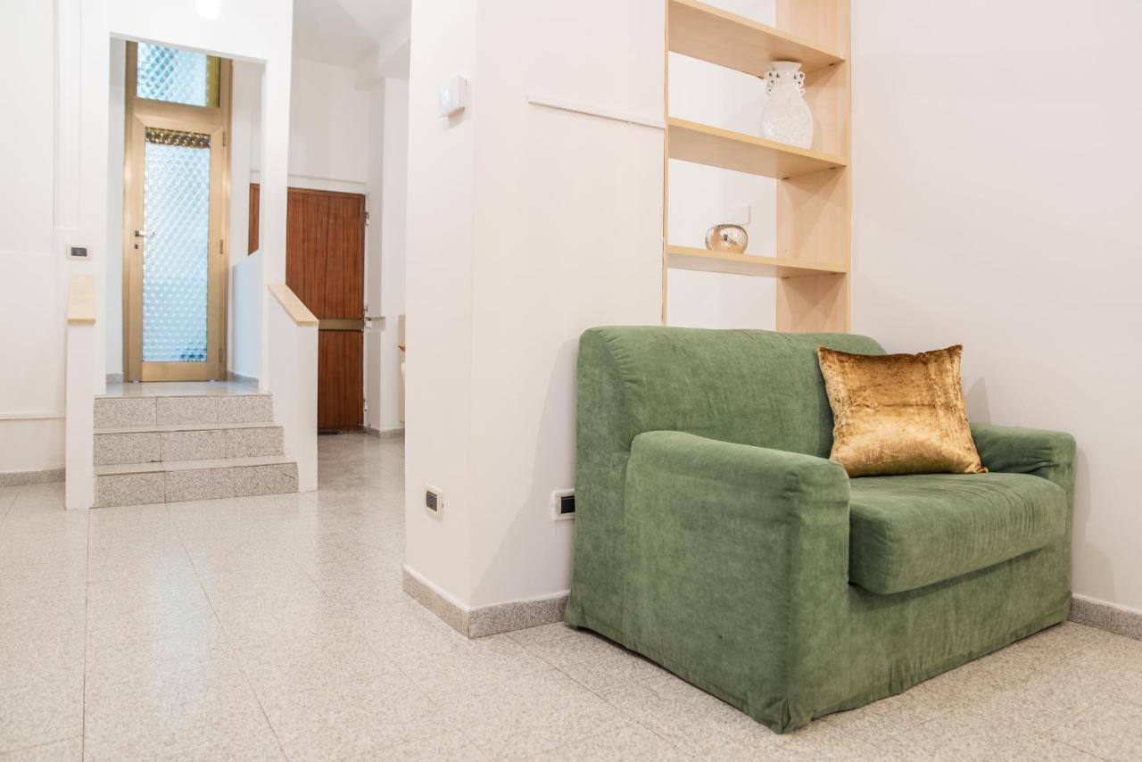 Appartamento 8- Tourist House Bologna - Light House - Self Check-In Esterno foto